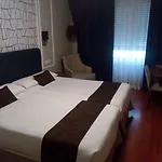 Ξενοδοχείο De Castilla 4*