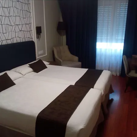فندق De Castilla 4*