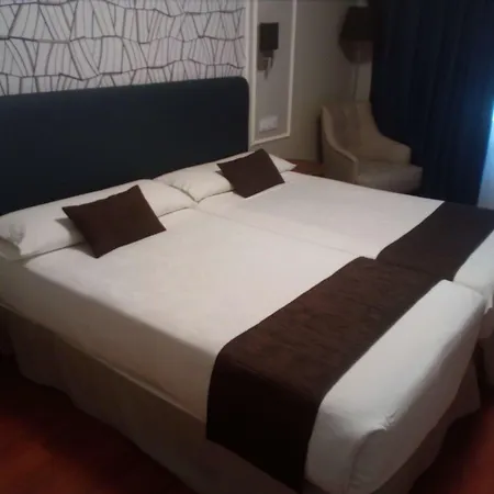 호텔 코로나 드 카스틸라 4*