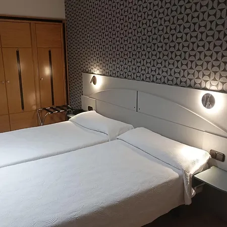 호텔 코로나 드 카스틸라 4*