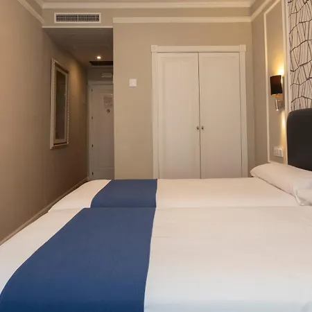 코로나 드 카스틸라 호텔 4*
