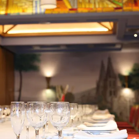 ホテル De Castilla 4*