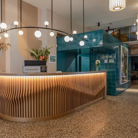 Hotel De Castilla 4*