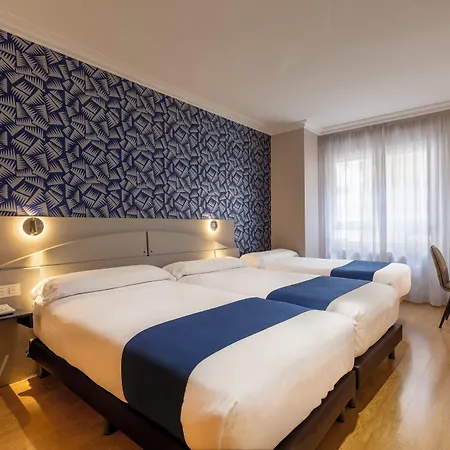 ホテル De Castilla 4*