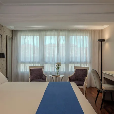 De Castilla ホテル 4*