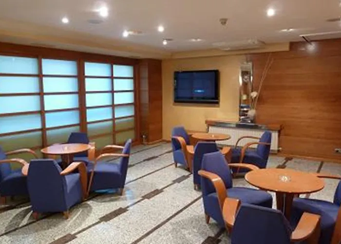 Hotel De Castilla 4*