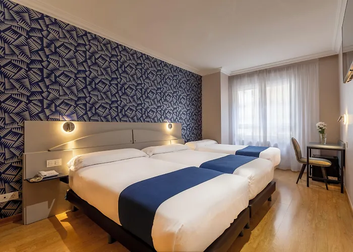 Hotel De Castilla 4*