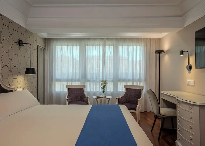 De Castilla Hotel 4*